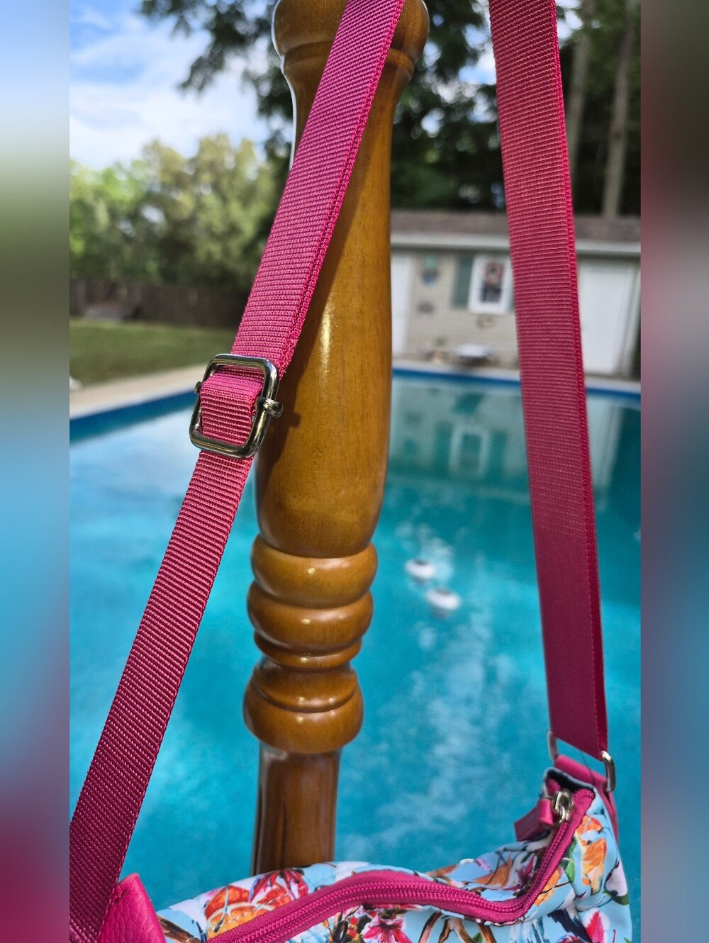 Samantha Brown To-Go medium Zip-front Crossbody Handbag - Picture 9 of 10